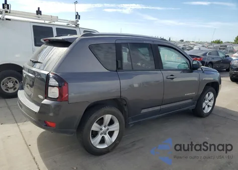 2016 Jeep Compass Latitude z USA, uszkodzony, nr VIN 1C4NJDEB7GD637930